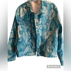 Field Gear light weight spring jacket in white and light blue.